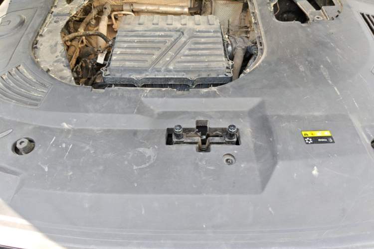 Used JETOUR Shanhai Traveler C-DM 2024 C-DM 208KM Mountain & Wilderness Edition Engine Bay
