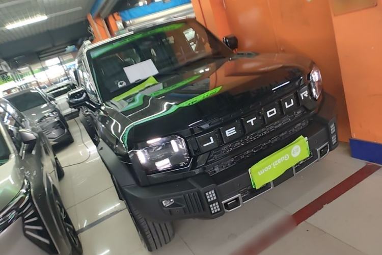 Used JETOUR Shanhai Traveler C-DM 2024 C-DM 208KM Mountain & Wilderness Edition Front Right 45 Deg