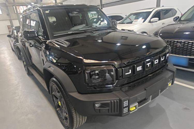 Used JETOUR Shanhai Traveler C-DM 2024 C-DM 208KM Mountain & Wilderness Edition Front Right 45 Deg