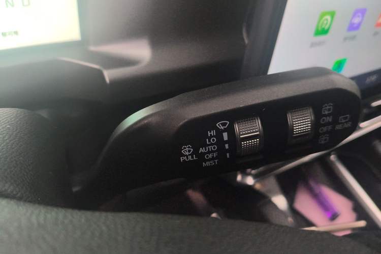 Used JETOUR Shanhai Traveler C-DM 2024 C-DM 208KM Mountain & Wilderness Edition Gear Lever