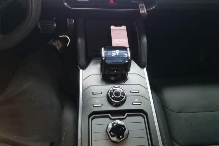 Used JETOUR Shanhai Traveler C-DM 2024 C-DM 208KM Mountain & Wilderness Edition Gear Lever