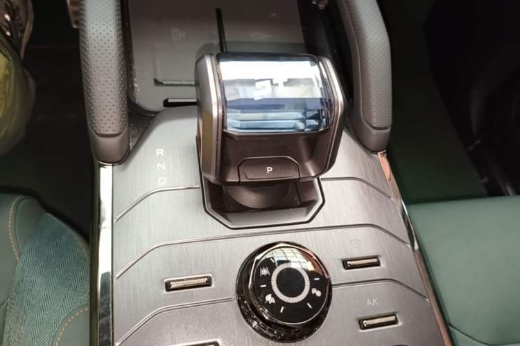 Used JETOUR Shanhai Traveler C-DM 2024 C-DM 129KM Linye Edition Gear Lever