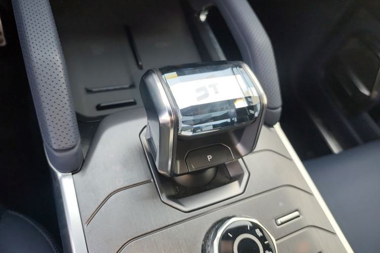 Used JETOUR Shanhai Traveler C-DM 2024 C-DM 208KM Mountain & Wilderness Edition Gear Lever
