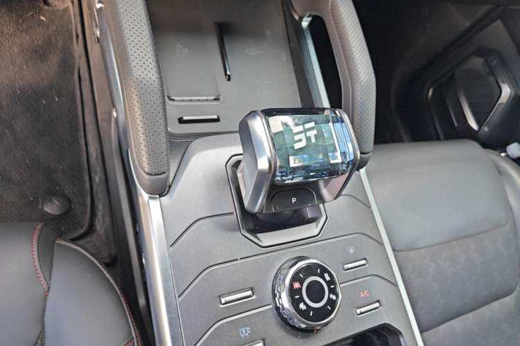 Used JETOUR Shanhai Traveler C-DM 2024 C-DM 208KM Mountain & Wilderness Edition Gear Lever