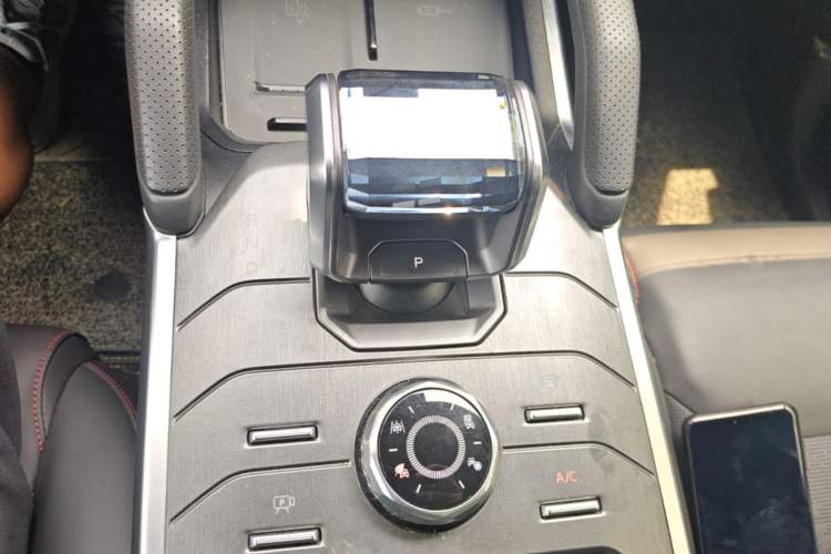 Used JETOUR Shanhai Traveler C-DM 2024 C-DM 208KM Mountain & Wilderness Edition Gear Lever