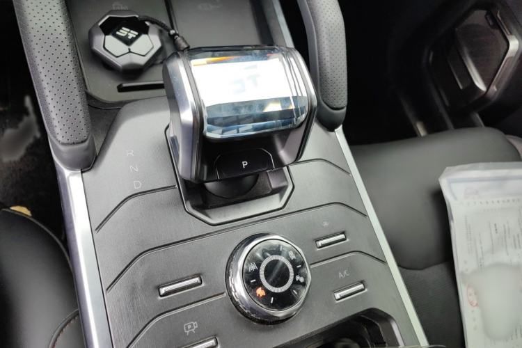 Used JETOUR Shanhai Traveler C-DM 2024 C-DM 208KM Mountain & Wilderness Edition Gear Lever