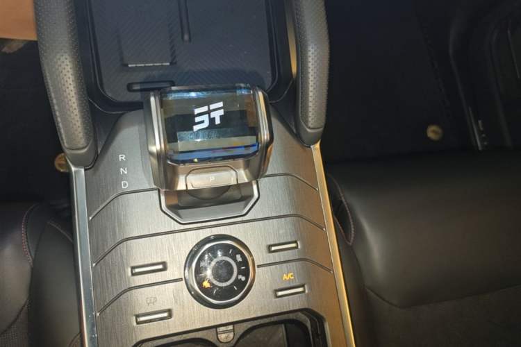 Used JETOUR Shanhai Traveler C-DM 2024 C-DM 208KM Mountain & Wilderness Edition Gear Lever