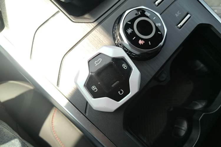 Used JETOUR Shanhai Traveler C-DM 2024 C-DM 208KM Mountain & Wilderness Edition Interior 1