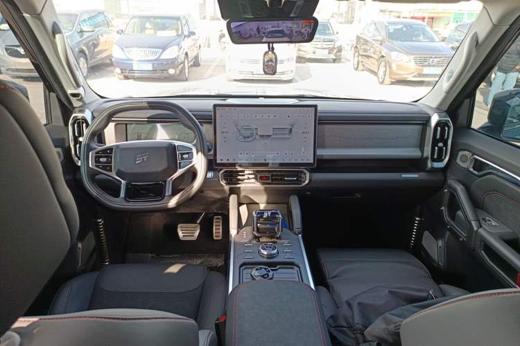 Used JETOUR Shanhai Traveler C-DM 2024 C-DM 206KM Four-Wheel Drive Wilderness Edition Interior 2
