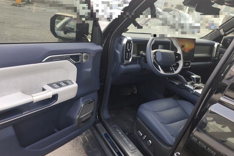 Used JETOUR Shanhai Traveler C-DM 2024 C-DM 208KM Mountain & Wilderness Edition Interior 3