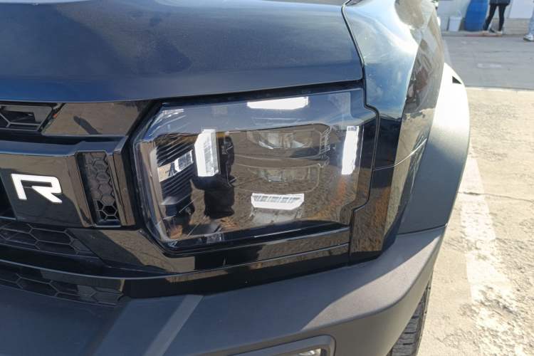 Used JETOUR Shanhai Traveler C-DM 2024 C-DM 206KM Four-Wheel Drive Wilderness Edition Left Front Headlight