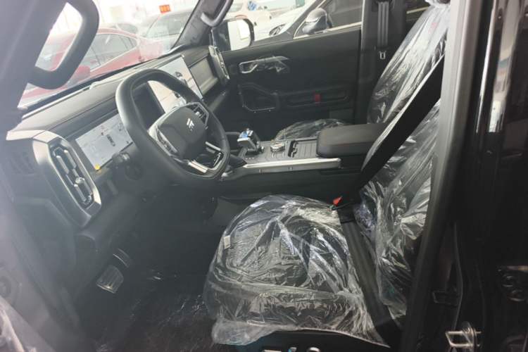 Used JETOUR Shanhai Traveler C-DM 2024 C-DM 208KM Mountain & Wilderness Edition Left Front Seat