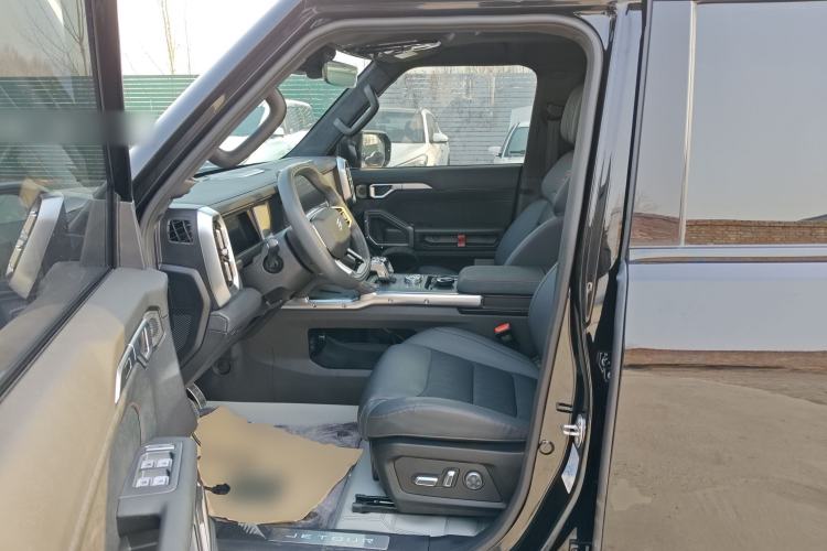 Used JETOUR Shanhai Traveler C-DM 2024 C-DM 208KM Mountain & Wilderness Edition Left Front Seat