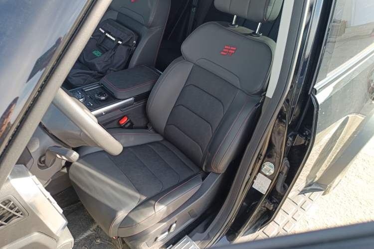 Used JETOUR Shanhai Traveler C-DM 2024 C-DM 206KM Four-Wheel Drive Wilderness Edition Left Front Seat