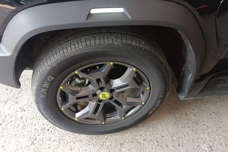 Used JETOUR Shanhai Traveler C-DM 2024 C-DM 129KM Linye Edition Left Front Wheel Hub
