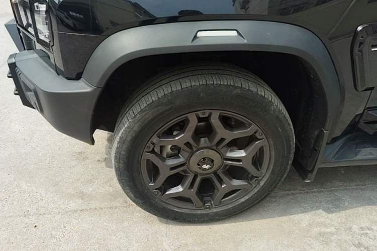 Used JETOUR Shanhai Traveler C-DM 2024 C-DM 208KM Mountain & Wilderness Edition Left Front Wheel Hub