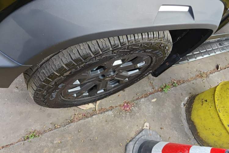 Used JETOUR Shanhai Traveler C-DM 2024 C-DM 206KM Four-Wheel Drive Wilderness Edition Left Front Wheel Hub