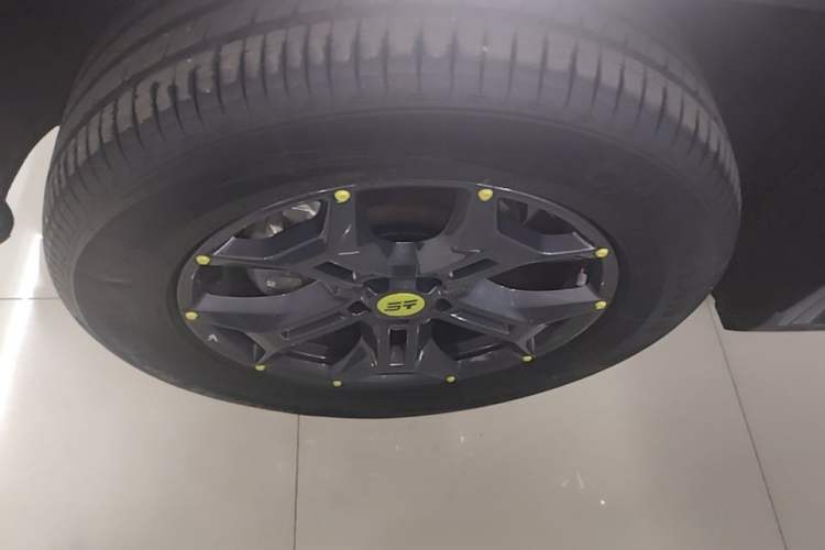 Used JETOUR Shanhai Traveler C-DM 2024 C-DM 129KM Linye Edition Left Front Wheel Hub