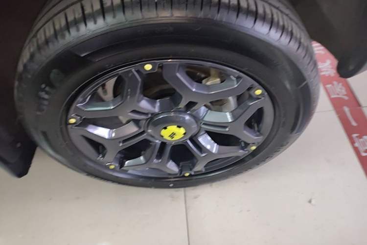 Used JETOUR Shanhai Traveler C-DM 2024 C-DM 208KM Mountain & Wilderness Edition Left Front Wheel Hub