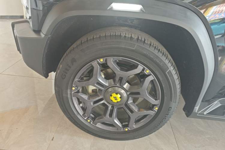 Used JETOUR Shanhai Traveler C-DM 2024 C-DM 208KM Mountain & Wilderness Edition Left Front Wheel Hub