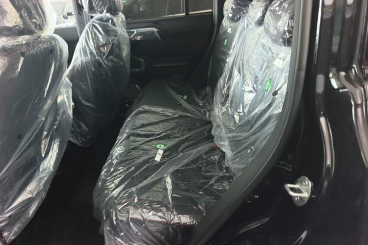 Used JETOUR Shanhai Traveler C-DM 2024 C-DM 208KM Mountain & Wilderness Edition Left Rear Seat