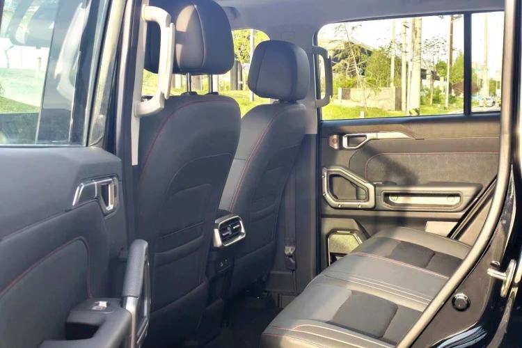 Used JETOUR Shanhai Traveler C-DM 2024 C-DM 206KM Four-Wheel Drive Wilderness Edition Left Rear Seat