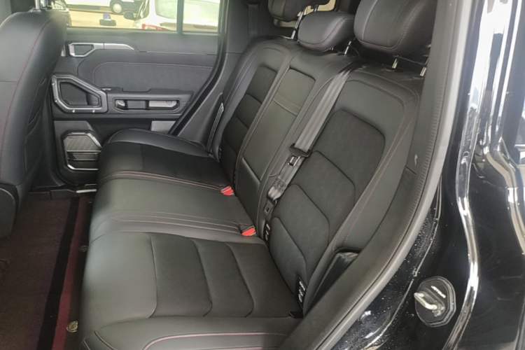 Used JETOUR Shanhai Traveler C-DM 2024 C-DM 208KM Mountain & Wilderness Edition Left Rear Seat