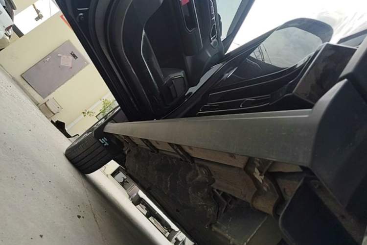 Used JETOUR Shanhai Traveler C-DM 2024 C-DM 208KM Mountain & Wilderness Edition Left Side Sill