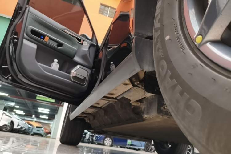 Used JETOUR Shanhai Traveler C-DM 2024 C-DM 129KM Linye Edition Left Side Sill