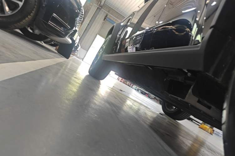 Used JETOUR Shanhai Traveler C-DM 2024 C-DM 208KM Mountain & Wilderness Edition Left Side Sill