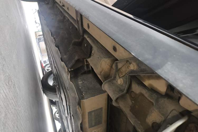 Used JETOUR Shanhai Traveler C-DM 2024 C-DM 208KM Mountain & Wilderness Edition Left Side Sill