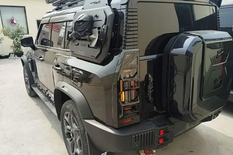 Used JETOUR Shanhai Traveler C-DM 2024 C-DM 208KM Mountain & Wilderness Edition Rear Left 45 Deg