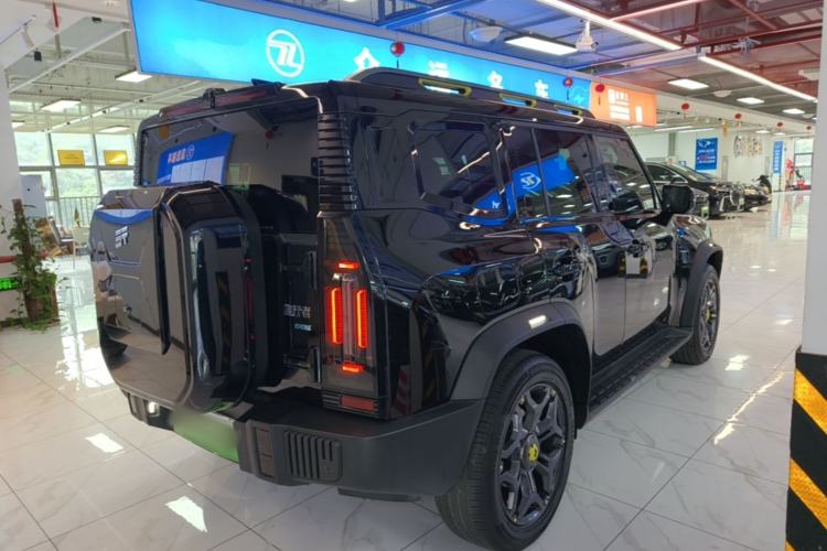 Used JETOUR Shanhai Traveler C-DM 2024 C-DM 208KM Mountain & Wilderness Edition Rear Right 45 Deg