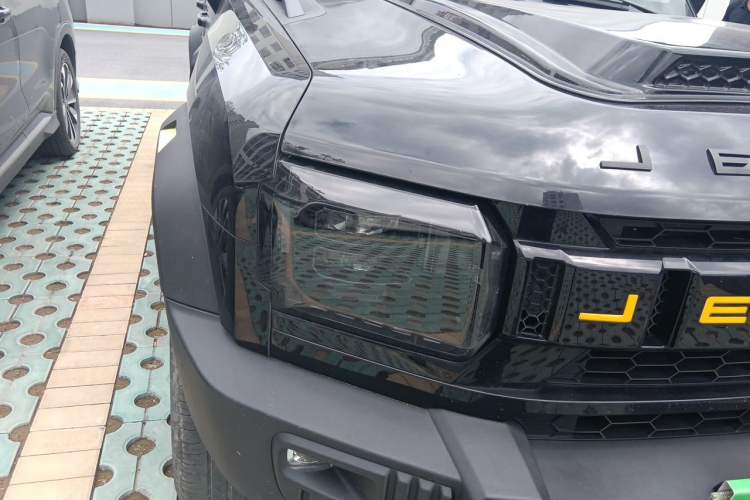 Used JETOUR Shanhai Traveler C-DM 2024 C-DM 208KM Mountain & Wilderness Edition Right Front Headlight