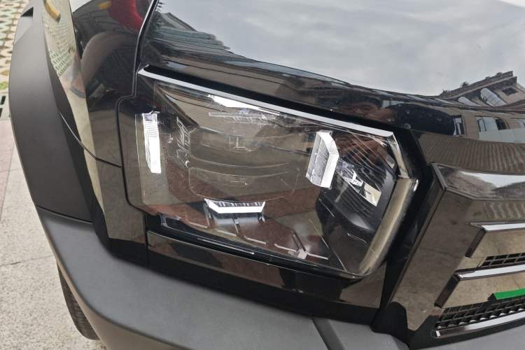 Used JETOUR Shanhai Traveler C-DM 2024 C-DM 208KM Mountain & Wilderness Edition Right Front Headlight
