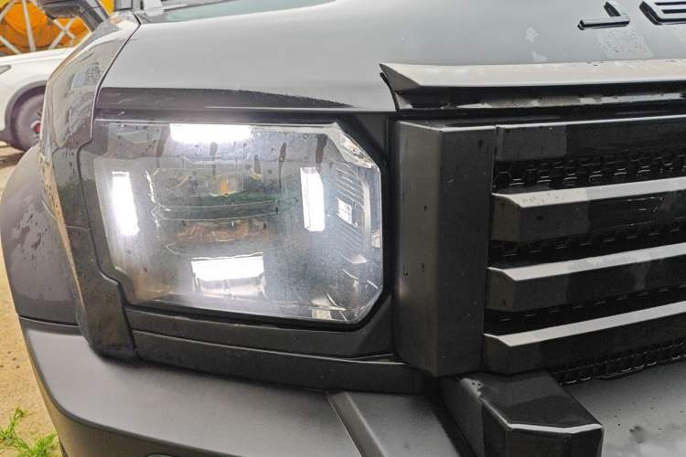 Used JETOUR Shanhai Traveler C-DM 2024 C-DM 129KM Wilderness Edition Right Front Headlight