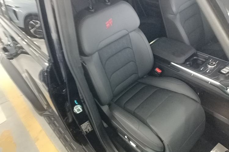 Used JETOUR Shanhai Traveler C-DM 2024 C-DM 208KM Mountain & Wilderness Edition Right Front Seat