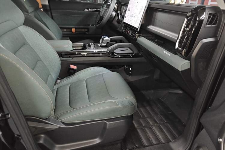 Used JETOUR Shanhai Traveler C-DM 2024 C-DM 129KM Wilderness Edition Right Front Seat