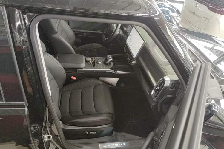Used JETOUR Shanhai Traveler C-DM 2024 C-DM 206KM Four-Wheel Drive Wilderness Edition Right Front Seat