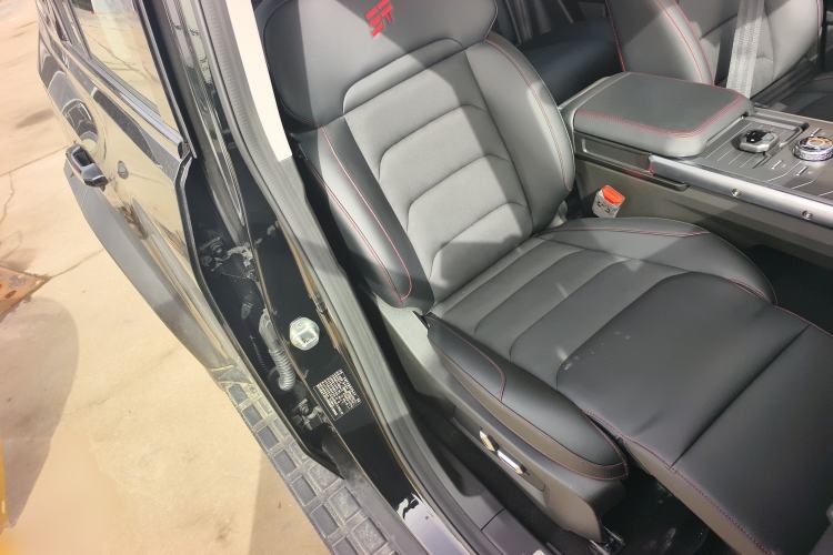 Used JETOUR Shanhai Traveler C-DM 2024 C-DM 129KM Linye Edition Right Front Seat