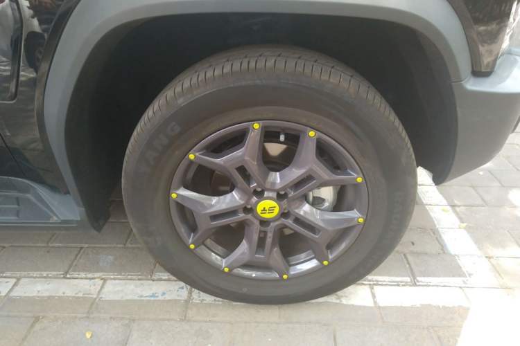 Used JETOUR Shanhai Traveler C-DM 2024 C-DM 129KM Linye Edition Right Front Wheel Hub