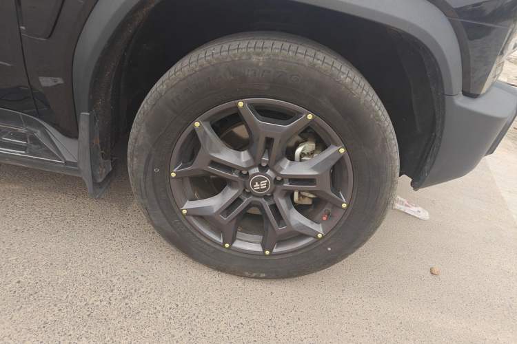 Used JETOUR Shanhai Traveler C-DM 2024 C-DM 129KM Linye Edition Right Front Wheel Hub