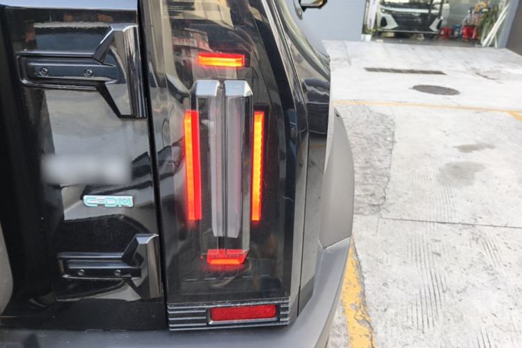 Used JETOUR Shanhai Traveler C-DM 2024 C-DM 129KM Linye Edition Right Rear Taillight