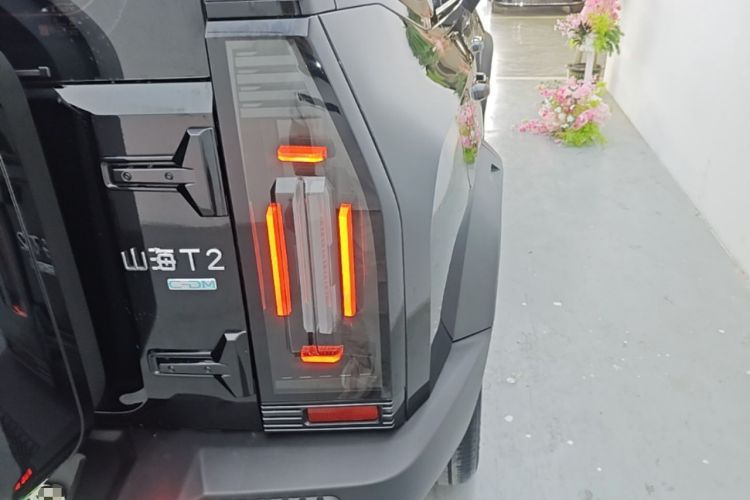 Used JETOUR Shanhai Traveler C-DM 2024 C-DM 129KM Linye Edition Right Rear Taillight