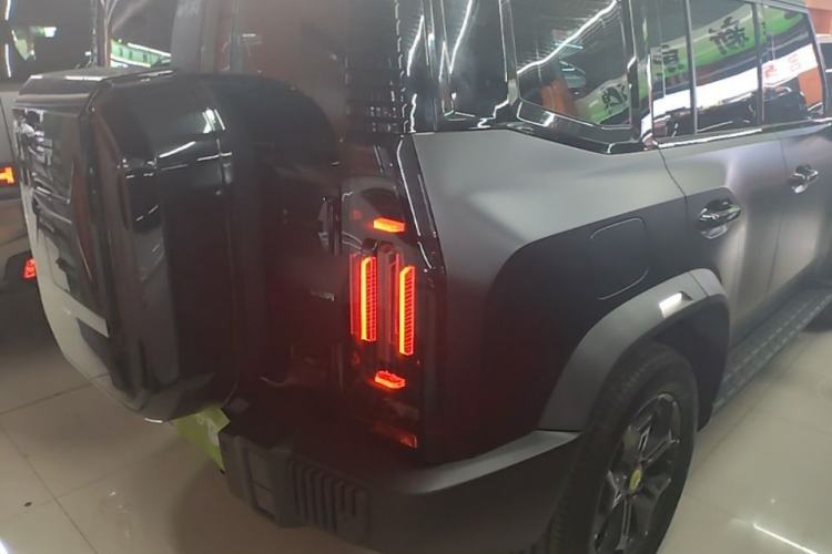 Used JETOUR Shanhai Traveler C-DM 2024 C-DM 129KM Linye Edition Right Rear Taillight