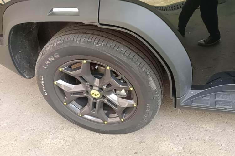 Used JETOUR Shanhai Traveler C-DM 2024 C-DM 129KM Linye Edition Right Rear Wheel Hub