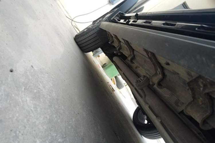 Used JETOUR Shanhai Traveler C-DM 2024 C-DM 208KM Mountain & Wilderness Edition Right Side Sill