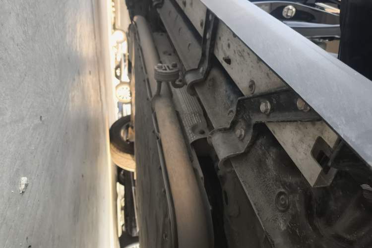 Used JETOUR Shanhai Traveler C-DM 2024 C-DM 206KM Four-Wheel Drive Wilderness Edition Right Side Sill