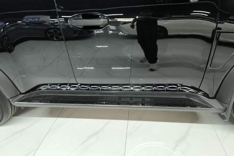 Used JETOUR Shanhai Traveler C-DM 2024 C-DM 129KM Linye Edition Right Side Sill