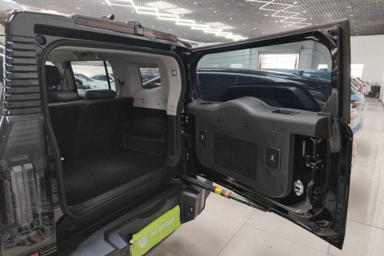 Used JETOUR Shanhai Traveler C-DM 2024 C-DM 206KM Four-Wheel Drive Wilderness Edition Trunk